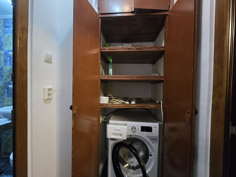 Lujerului, Iuliu Maniu, Piata Veteranilor, Virtutii